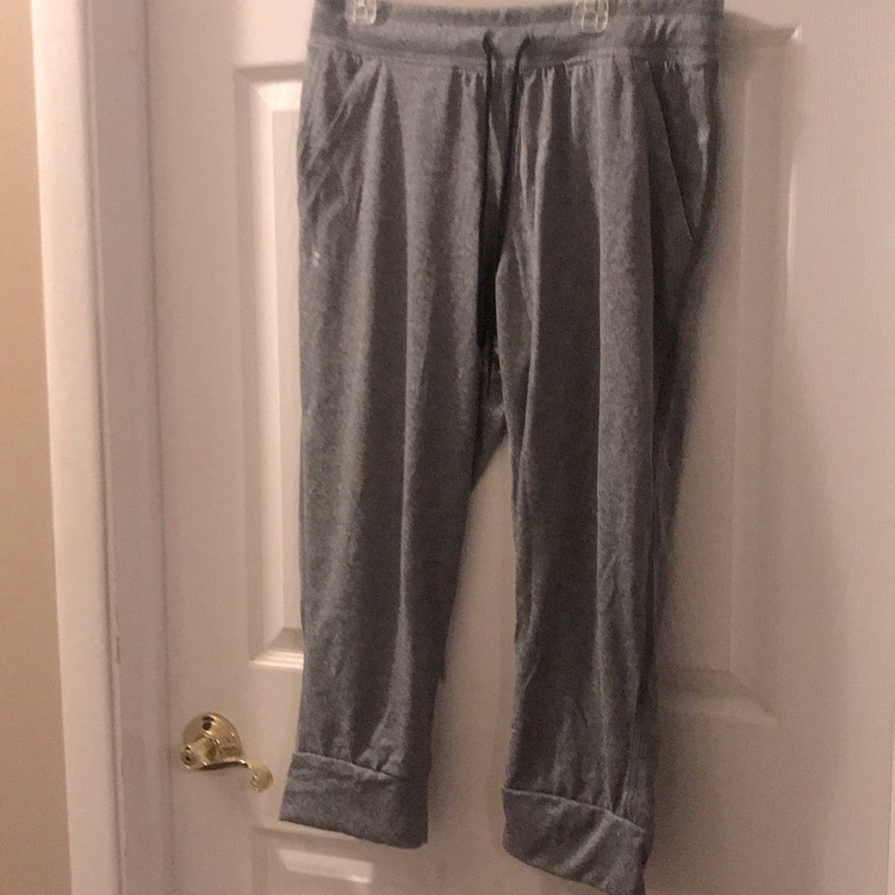 Heathered gray Under Armor loose fitting Joggers